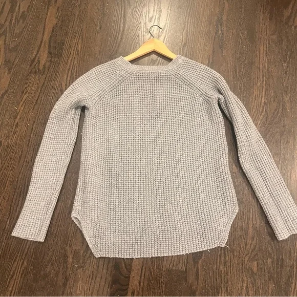 Marine Layer Light Gray Women's Sweater - Picture 9 of 11